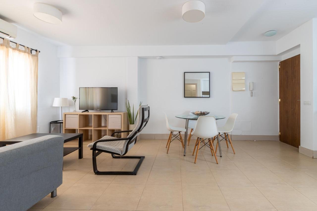 מאלגה Fun Building Flats By Homeabout מראה חיצוני תמונה