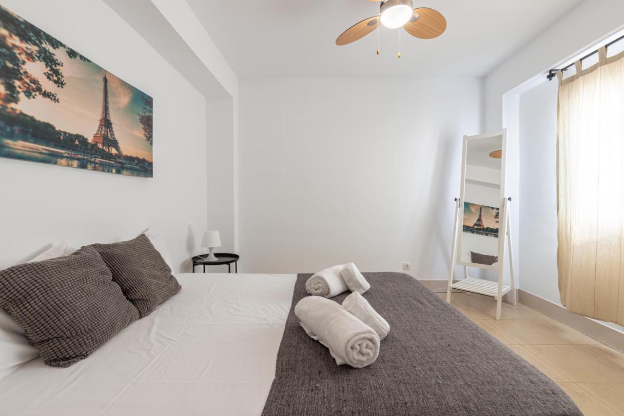 מאלגה Fun Building Flats By Homeabout מראה חיצוני תמונה