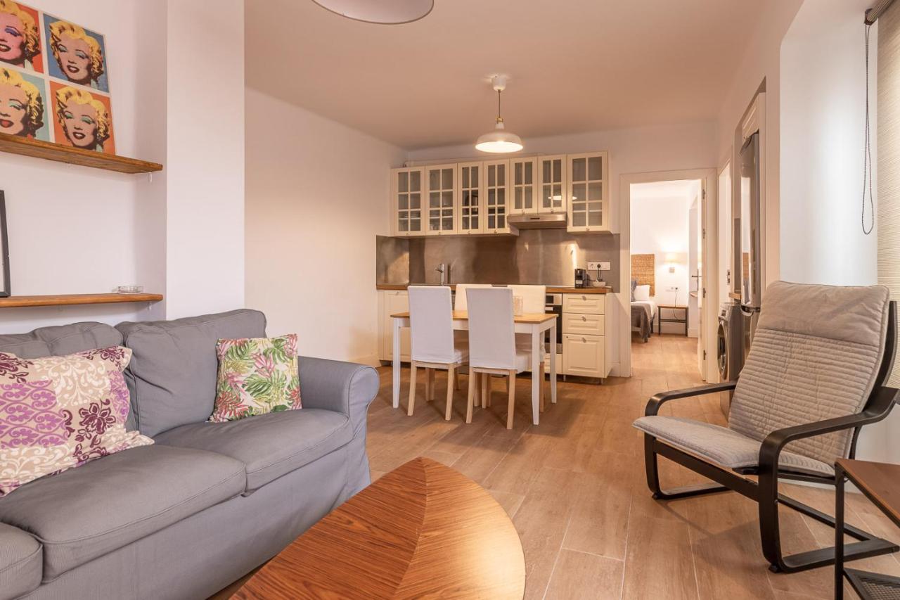 מאלגה Fun Building Flats By Homeabout מראה חיצוני תמונה